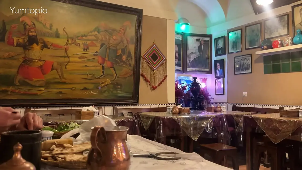 ببینید؛ غذای خیابانی در ایران؛ پخت کباب، کشک بادمجان و آبگوشت در تهران