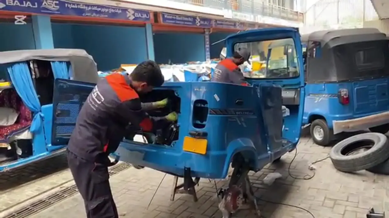 ببینید؛ نگاهی به مراحل تولید ریکشای سه چرخ در پاکستان