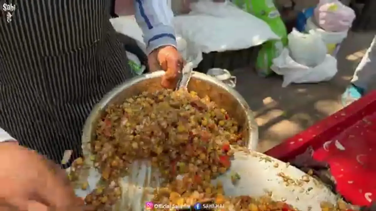ببینید؛ غذای خیابانی در هند؛ پخت چوله کولچه در هاریانا؛ غذای محبوب هندی ها
