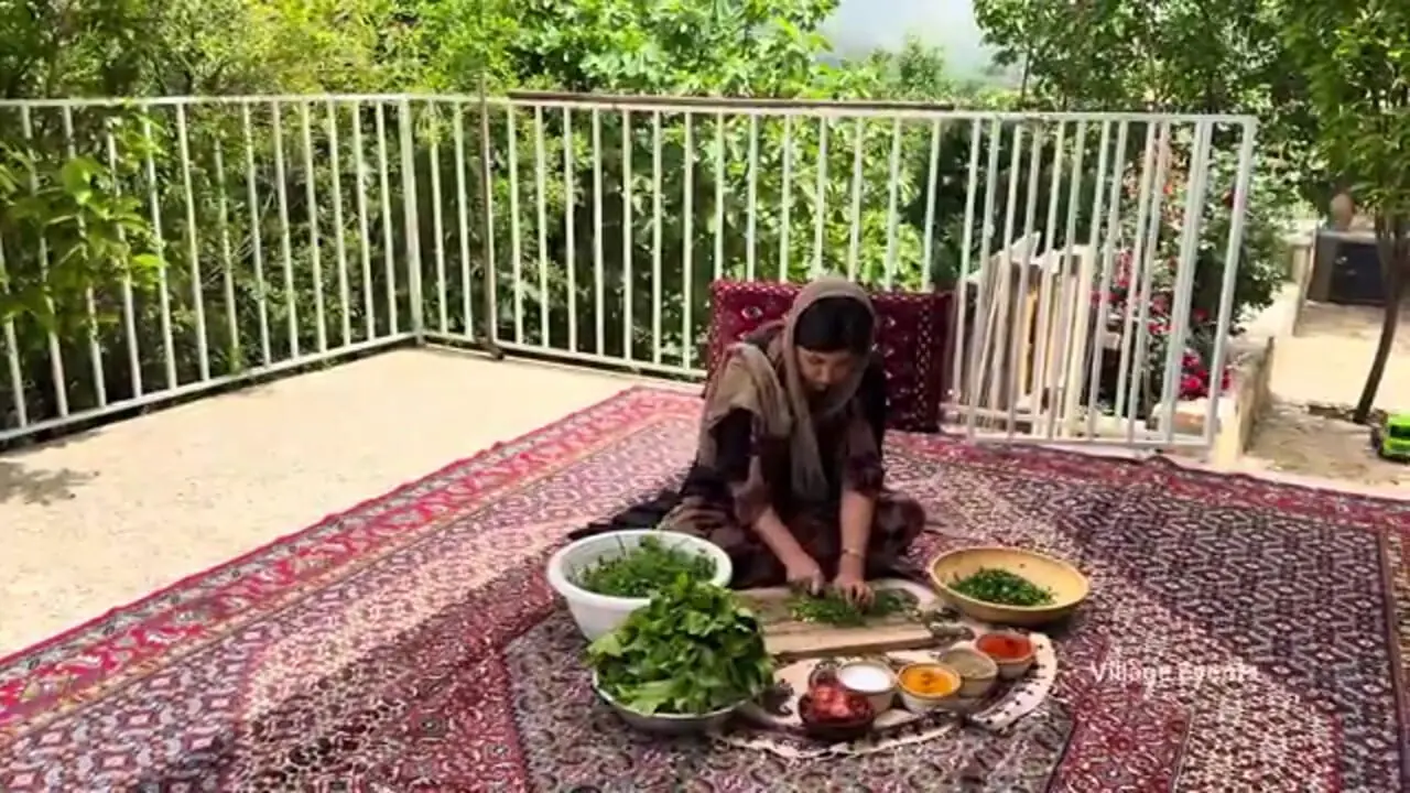 ببینید؛ غذای روستایی در کردستان؛ پخت دلمه و یک غذای سنتی با دنده بره
