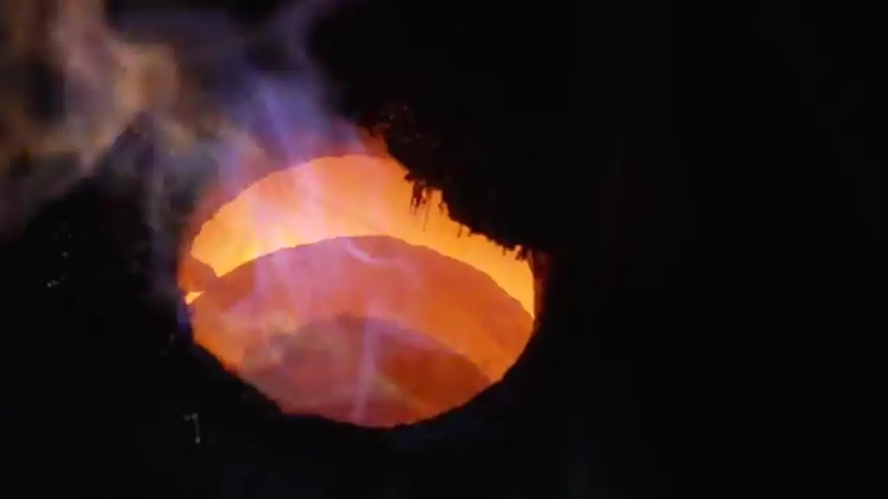 ببینید؛ مراحل دیدنی تولید زنگ سنتی ژاپنی ساهاری اورین (Sahari Orin)