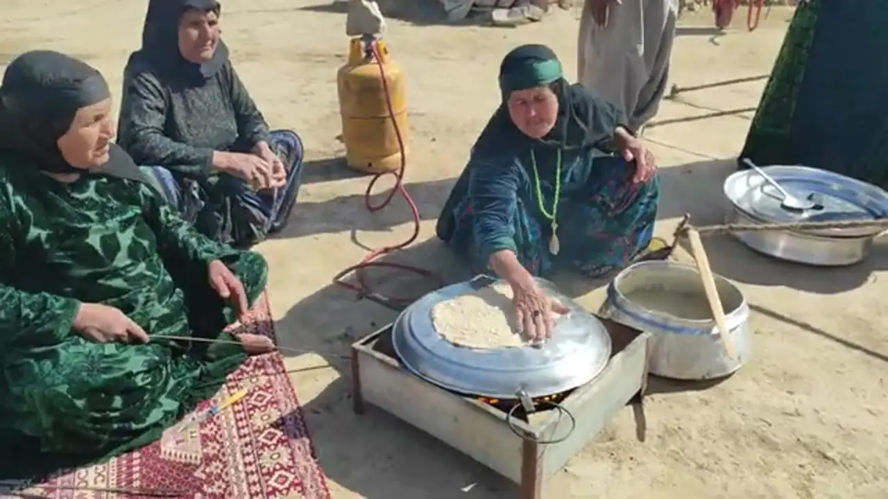 ببینید؛ غذای عشایری در ایران؛ پخت نان سنتی و کوکوی مرغ