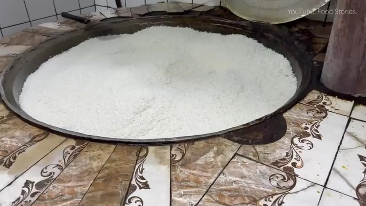 ببینید؛ غذای خیابانی در ازبکستان؛ پخت 1000 کیلوگرم سمرقند پلو با گوشت؛ غذای محبوب ازبک ها در تاشکند