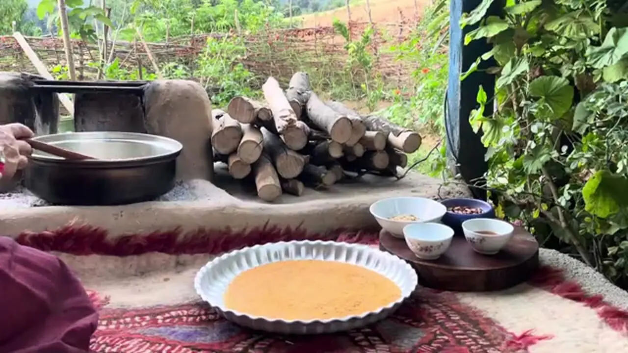ببینید؛ غذای روستایی در ایران؛ فرآیند تهیه باقلوای ورمیشل پر شده