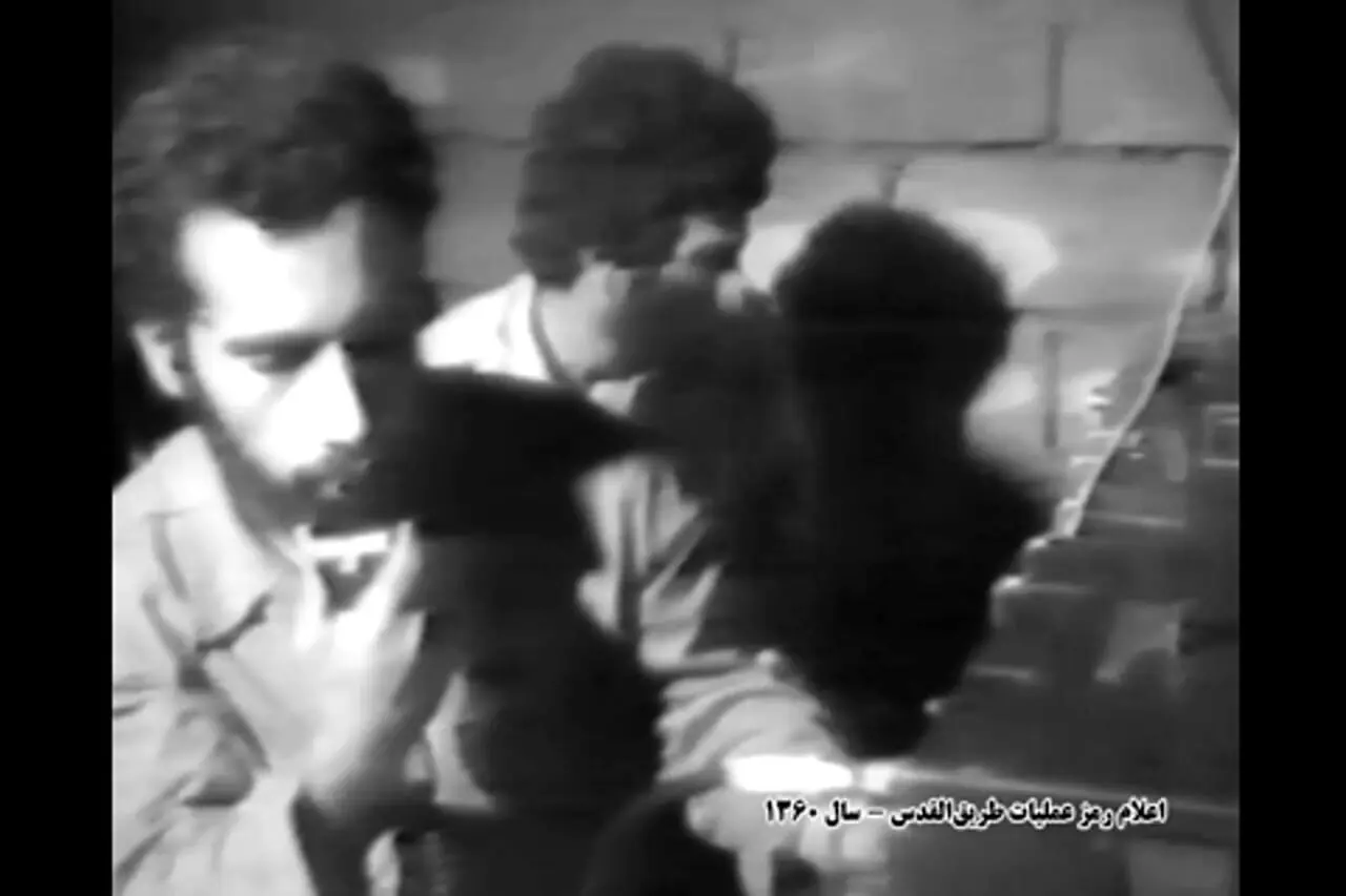 ببینید؛ سفر در زمان؛ «لحظه اعلام رمز عملیات طریق‌القدس توسط سرلشکر رشید»؛ سال 60