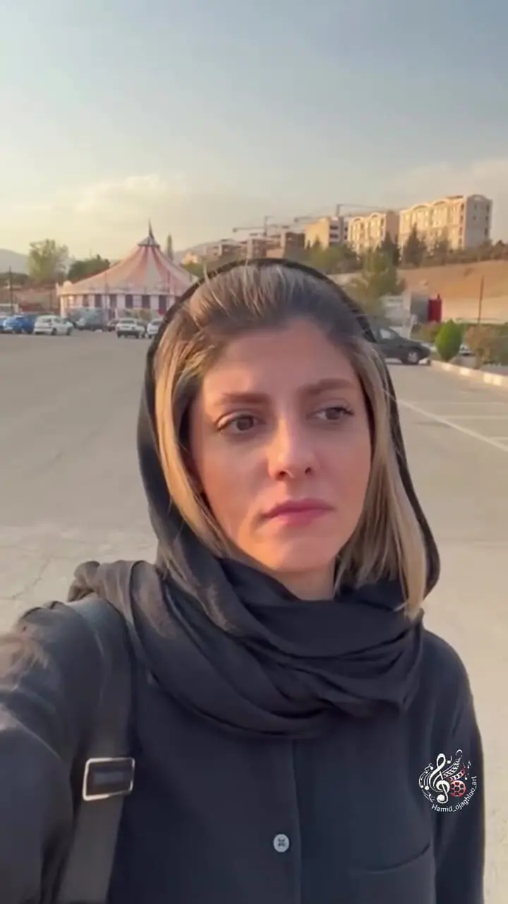 ببینید؛ لحظه اخراج مهسا طهماسبی توسط رامبد جوان از برنامه کارناوال؛ طهماسبی: کار اشتباهی کردم؛ دلم برای همه تان تنگ می شود