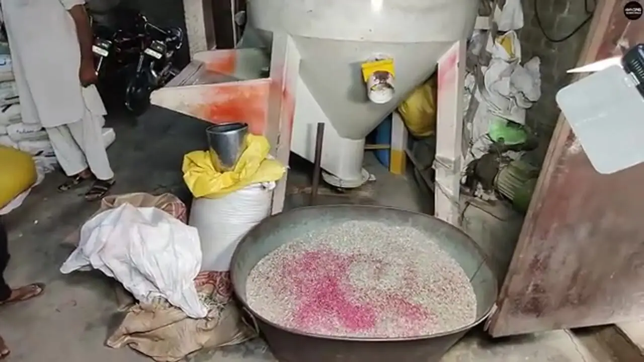 ببینید؛ مراحل بازیافت کیسه های پلاستیکی و تولید کیسه های جدید در پاکستان