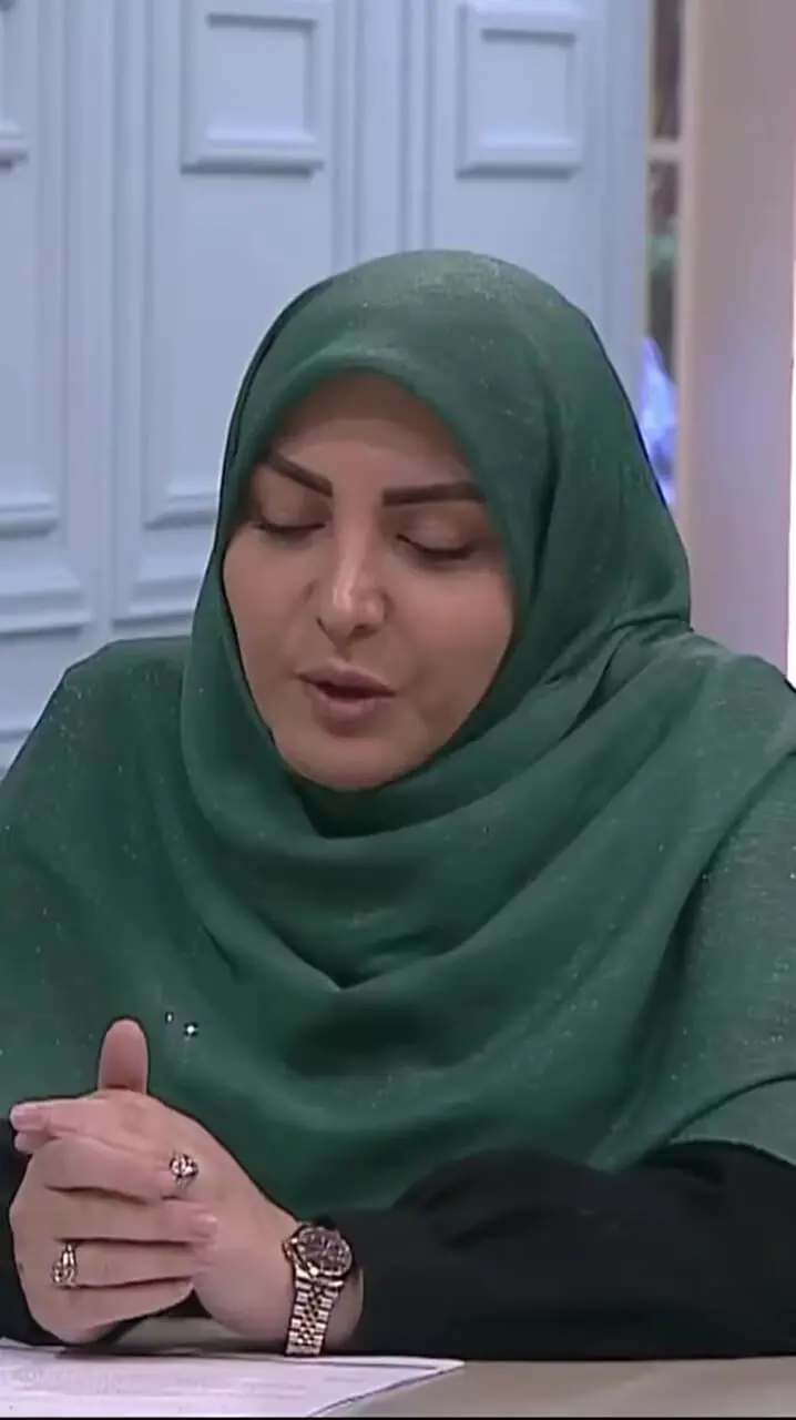 ببینید؛ گفتگوی المیرا شریفی‌مقدم با غزل بهرامی؛ دختر نابینای اهل پاوه که رتبه ۱۲ کنکور شد