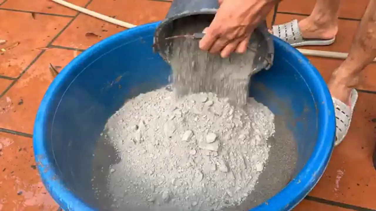 ببینید؛ نحوه ساخت یک گلدان زیبا با سیمان به روش استاد چینی