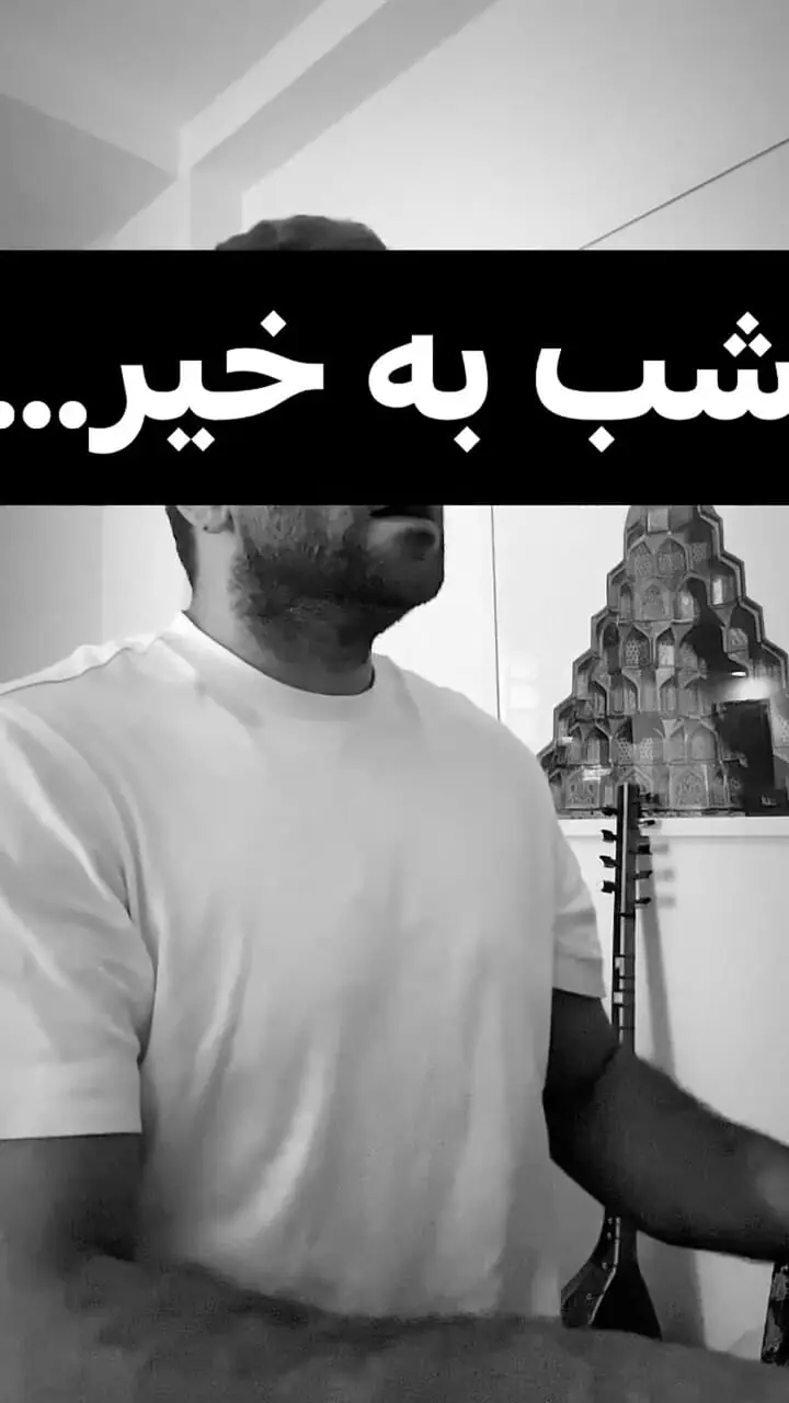سفر در زمان؛ «جواد جوادی» سریال بچه مهندس 3 در حال پیانو نوازی