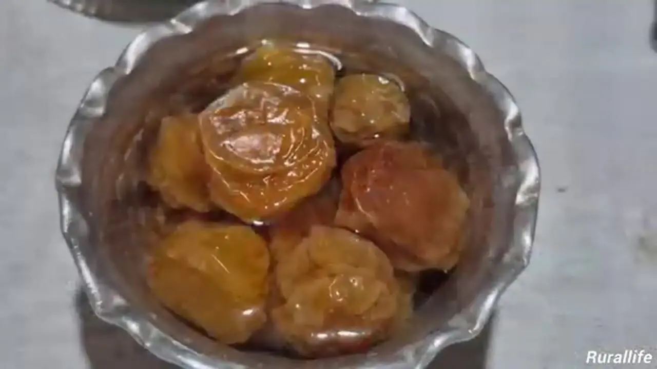 غذای روستایی در ایران؛ پخت کوفته سنتی توسط زوج روستایی