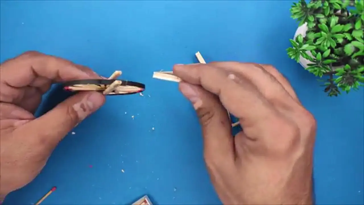 نحوه ساخت یک ماکت دوچرخه کوچک با استفاده از چوب کبریت