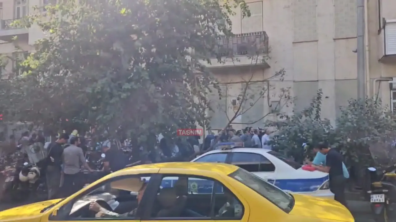 ببینید؛ صف طولانی برای بخشودگی جرائم رانندگی