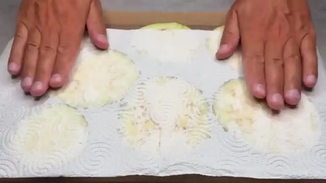 طرز تهیه یک پاستای خوشمزه و متفاوت ایتالیایی با بادمجان