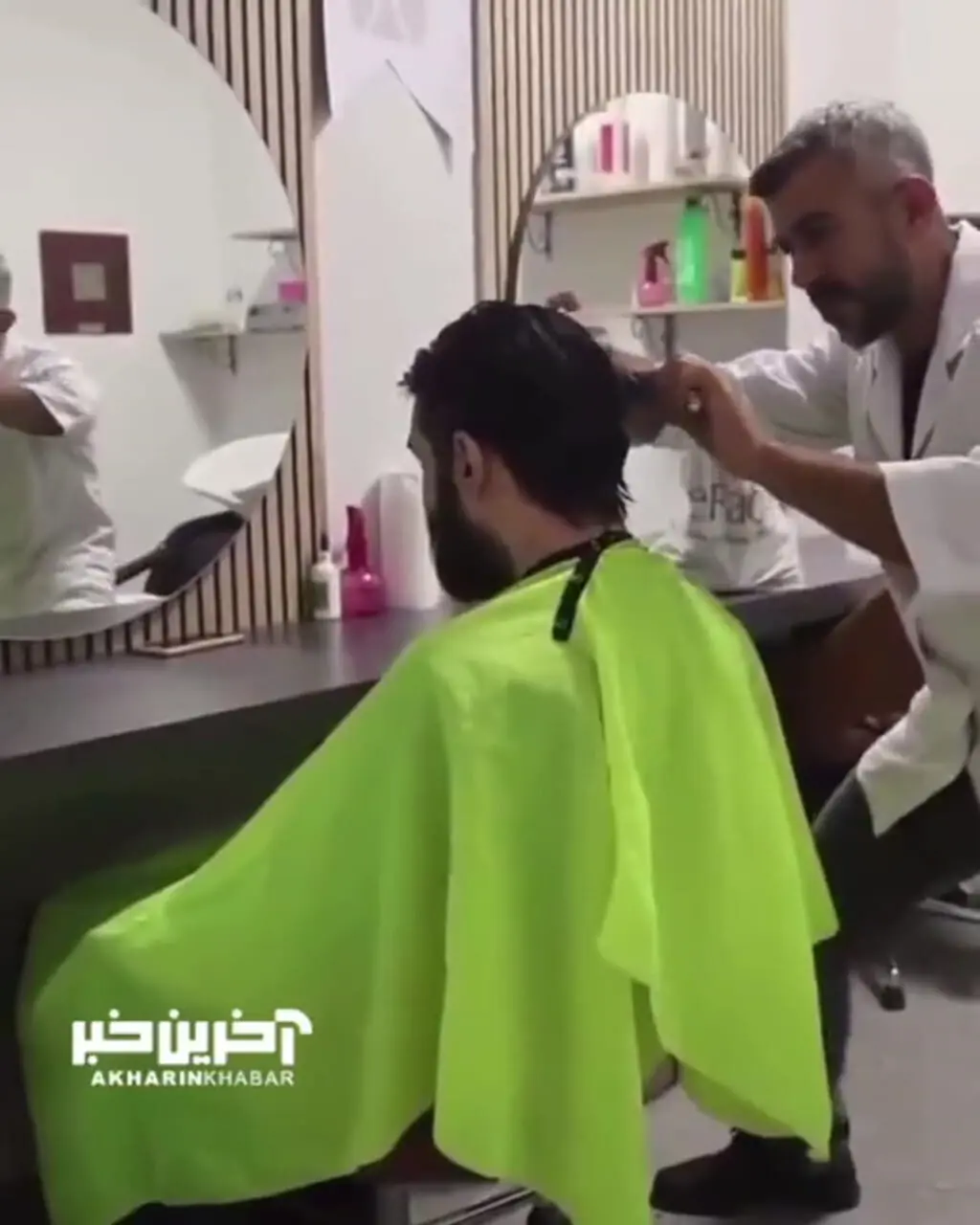ببینید؛ حمام اجباری جوان ۲۳ ساله ترک پس از سه سال با دستور مقامات دولتی!