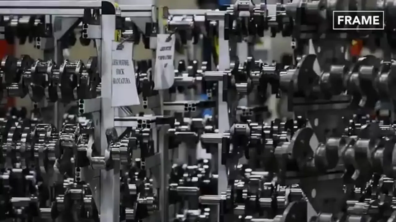 ببینید| ابرخودروهای افسانه ای بوگاتی چگونه تولید می شوند؟