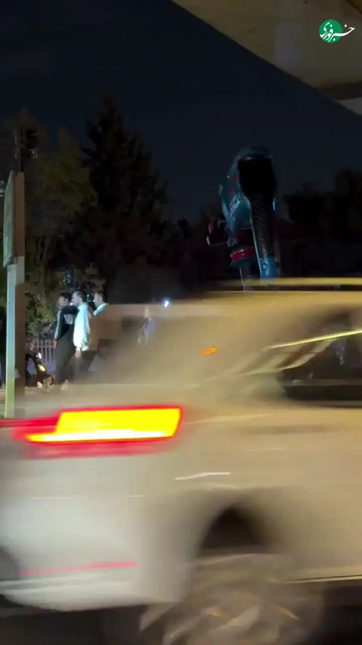 ببینید؛ تصادف سنگین رولزرویس و مرسدس بنز CLS در شمال تهران