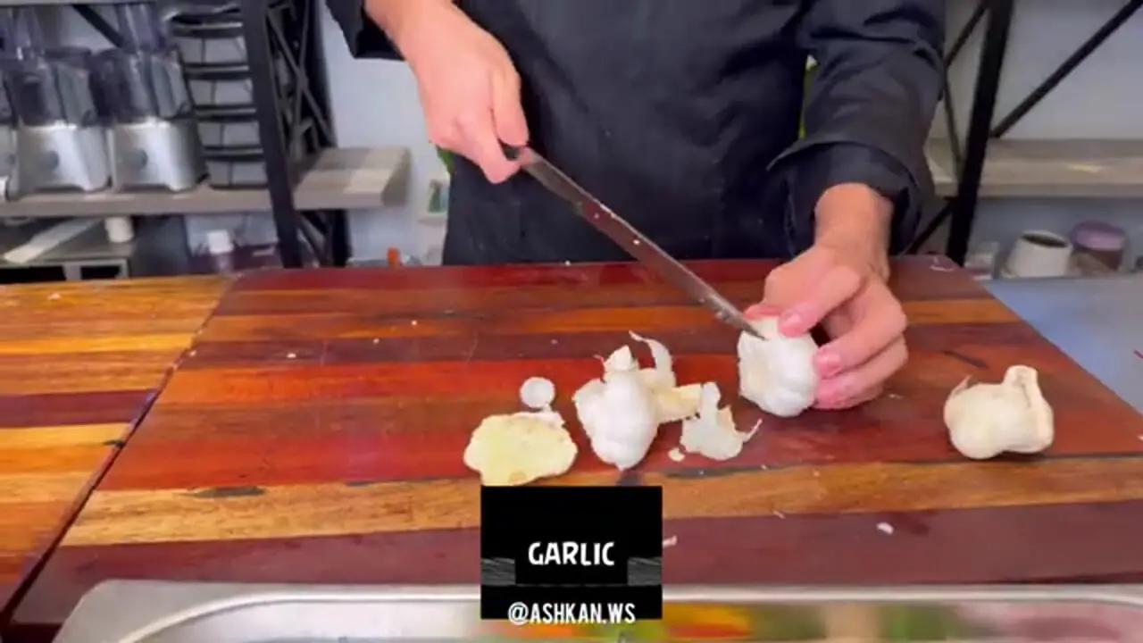 غذای خیابانی در ایران؛ پخت خورشت با ماهی ازون برون