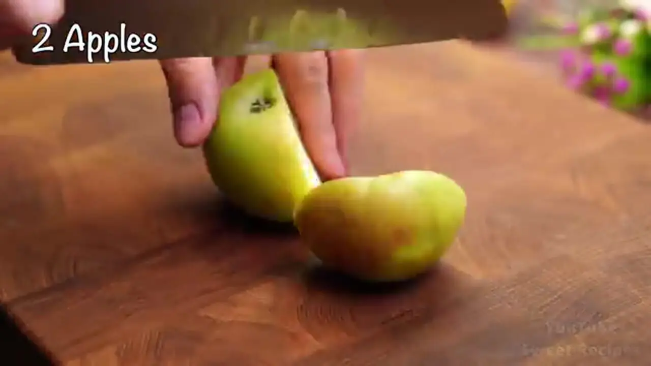 ببینید| طرز تهیه کیک سیب در 5 دقیقه