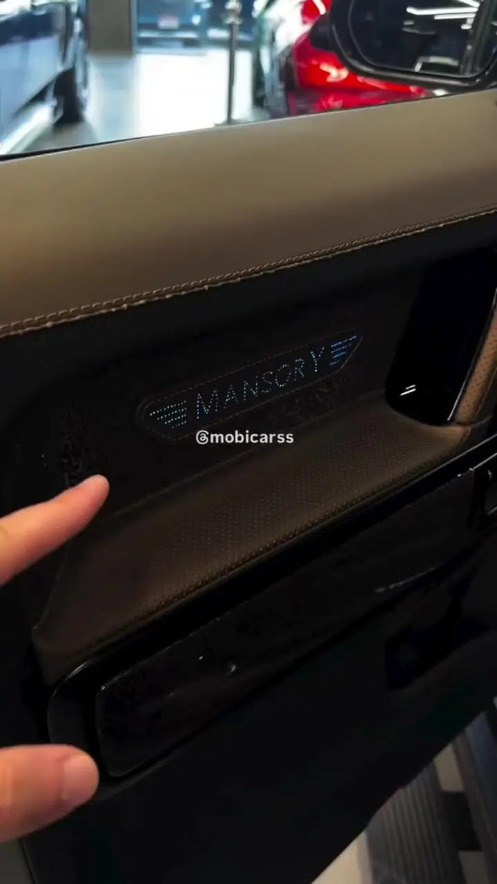 ببینید؛ خودنمایی خودروی فوق‌لوکس مرسدس جی‌کلاس مدل منصوری در ایران!