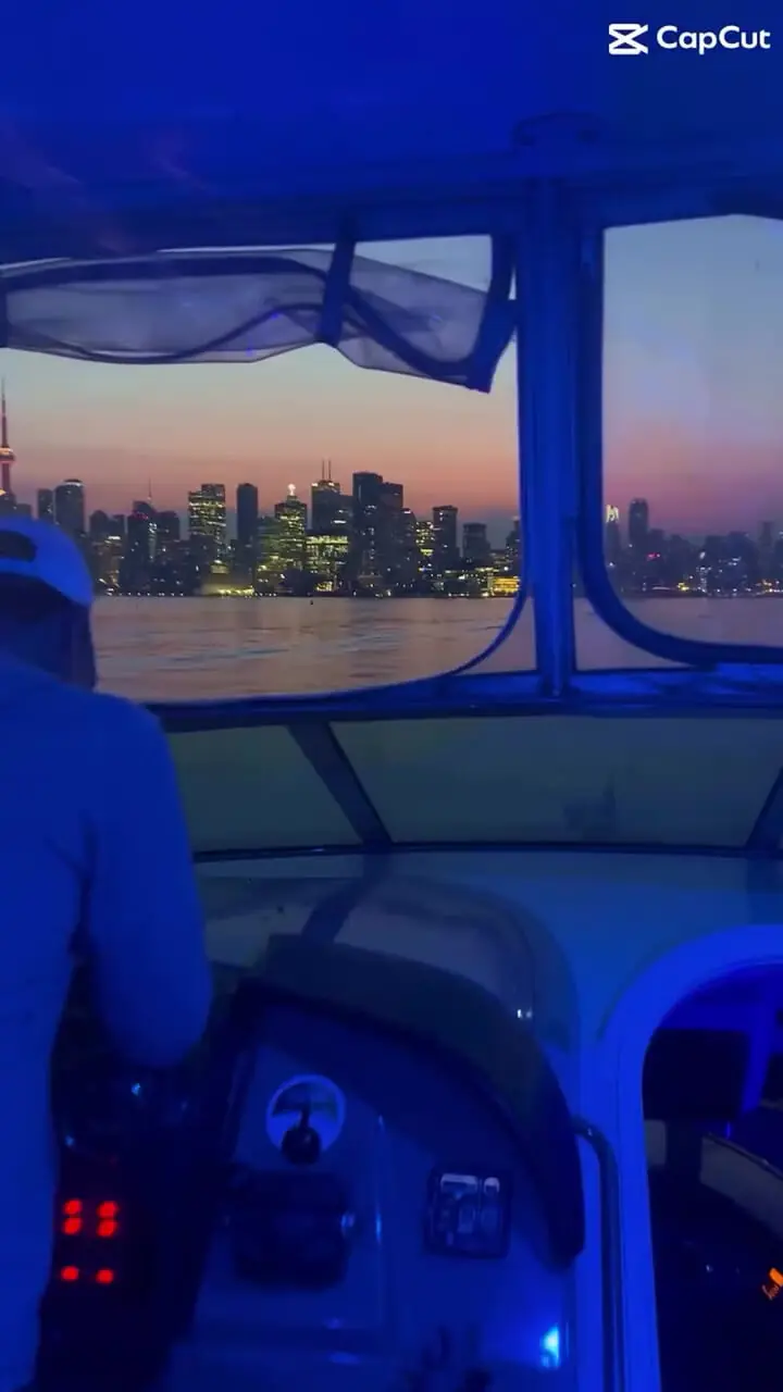 سفر در زمان؛ «باران» سریال آوای باران در جشن تولد 36 سالگی اش در کانادا