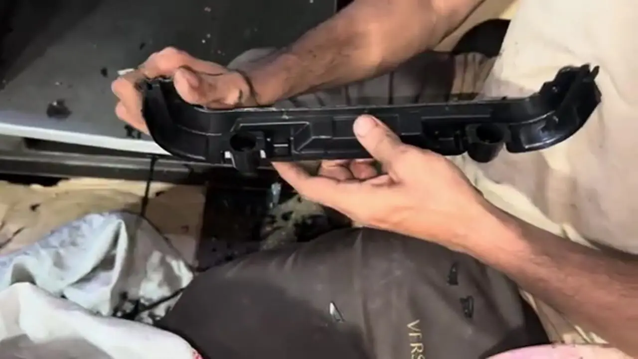 ببینید| فرآیند تماشایی تولید ماشین های اسباب بازی در پاکستان