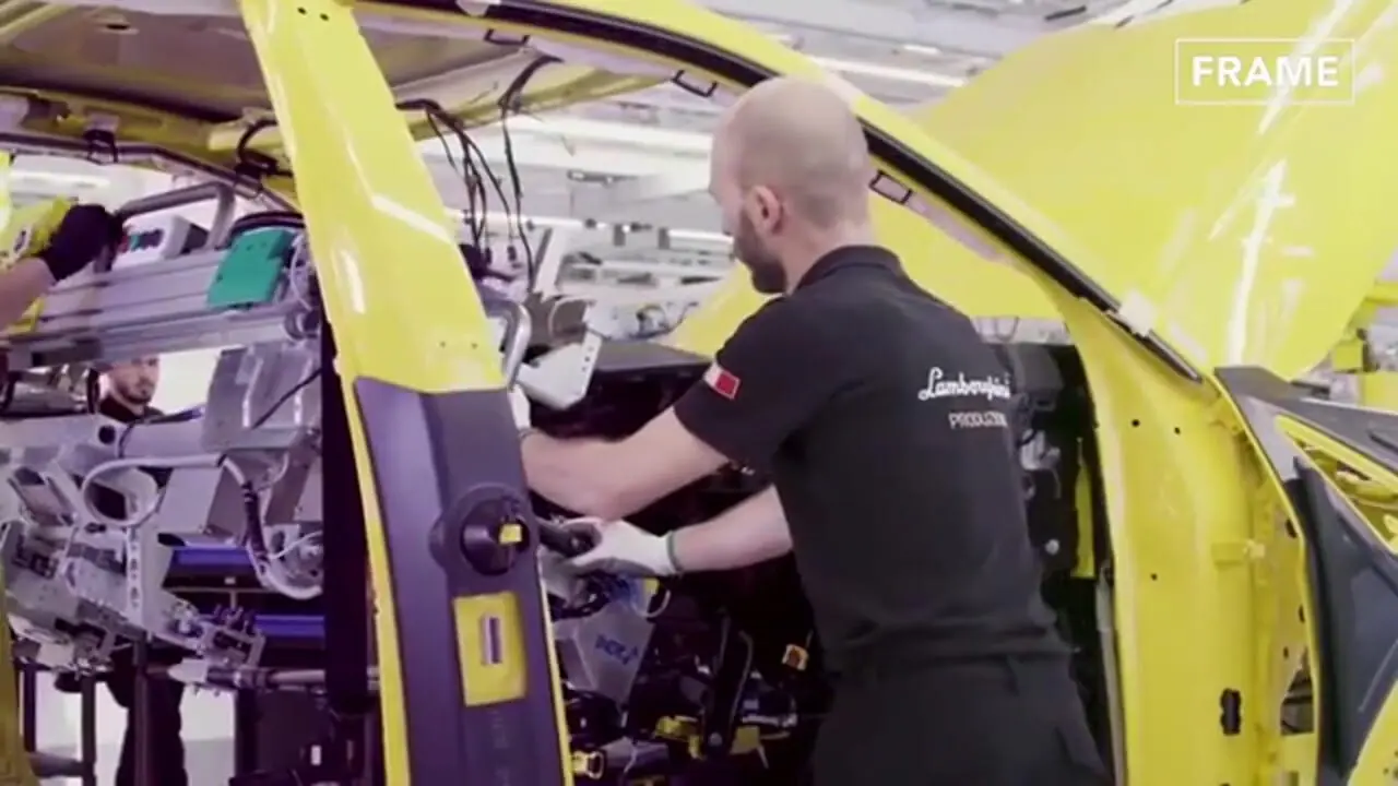 ببینید| خودروهای سوپر اسپرت لامبورگینی چگونه تولید می شوند؟