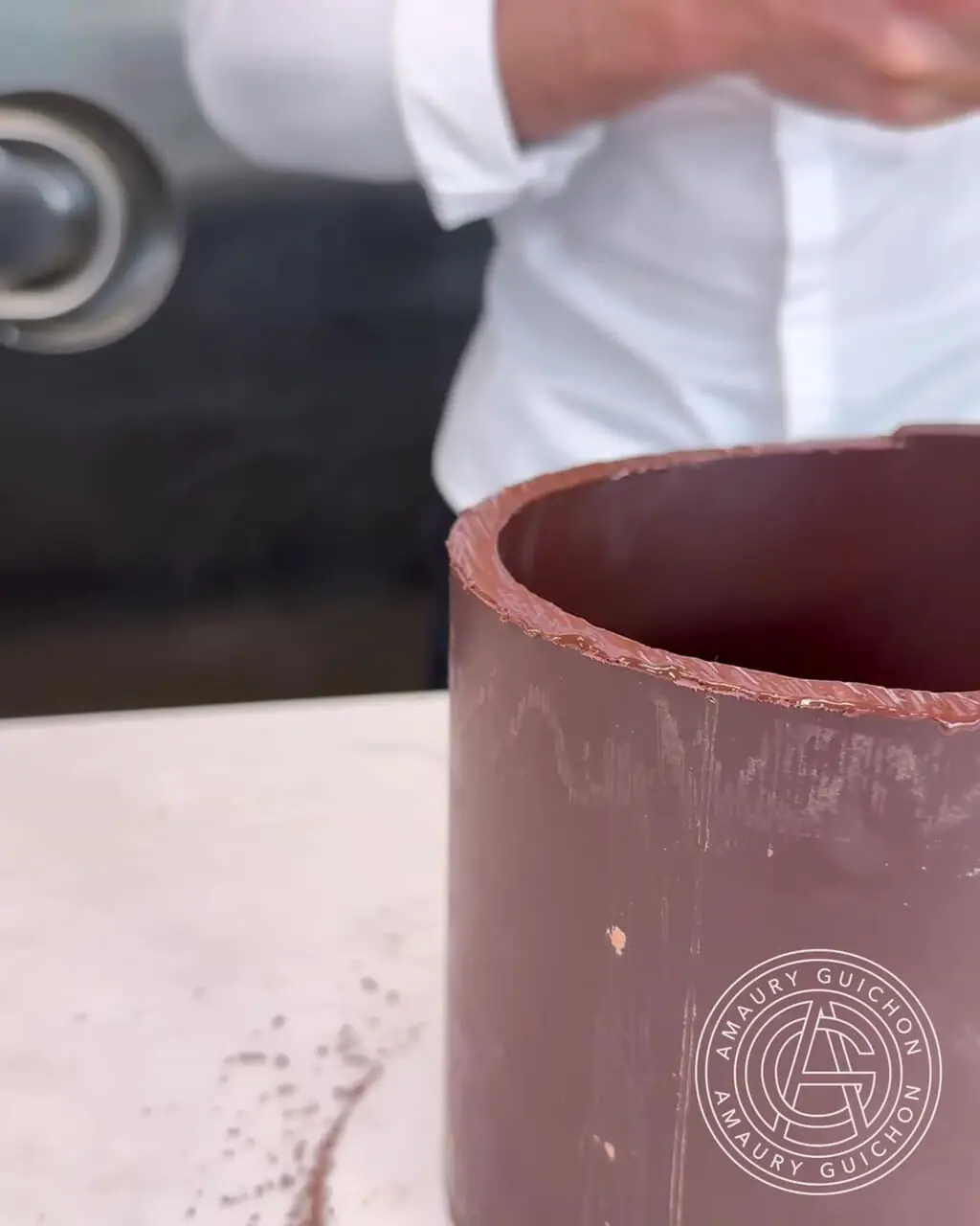 نحوه ساخت یک بولدوزر شگفت انگیز با شکلات خالص به روش قناد آمریکایی