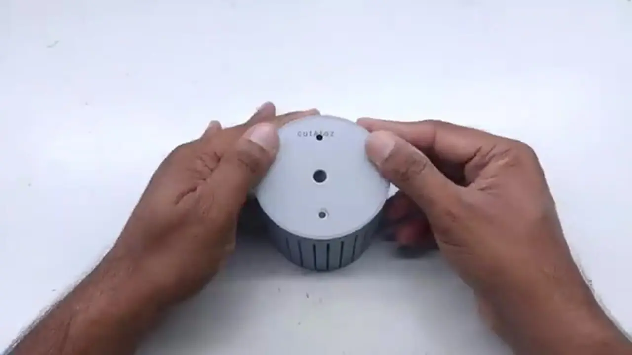 ببینید| مراحل ساخت چراغ سقفی با لوله پلیکا و لامپ ال ای دی به روش استاد اندونزیایی