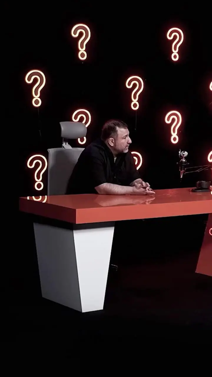 ببینید؛ هانی کرده: زندان دیگه اون زندان قدیم نیست، لباس زیر صورتی داره!