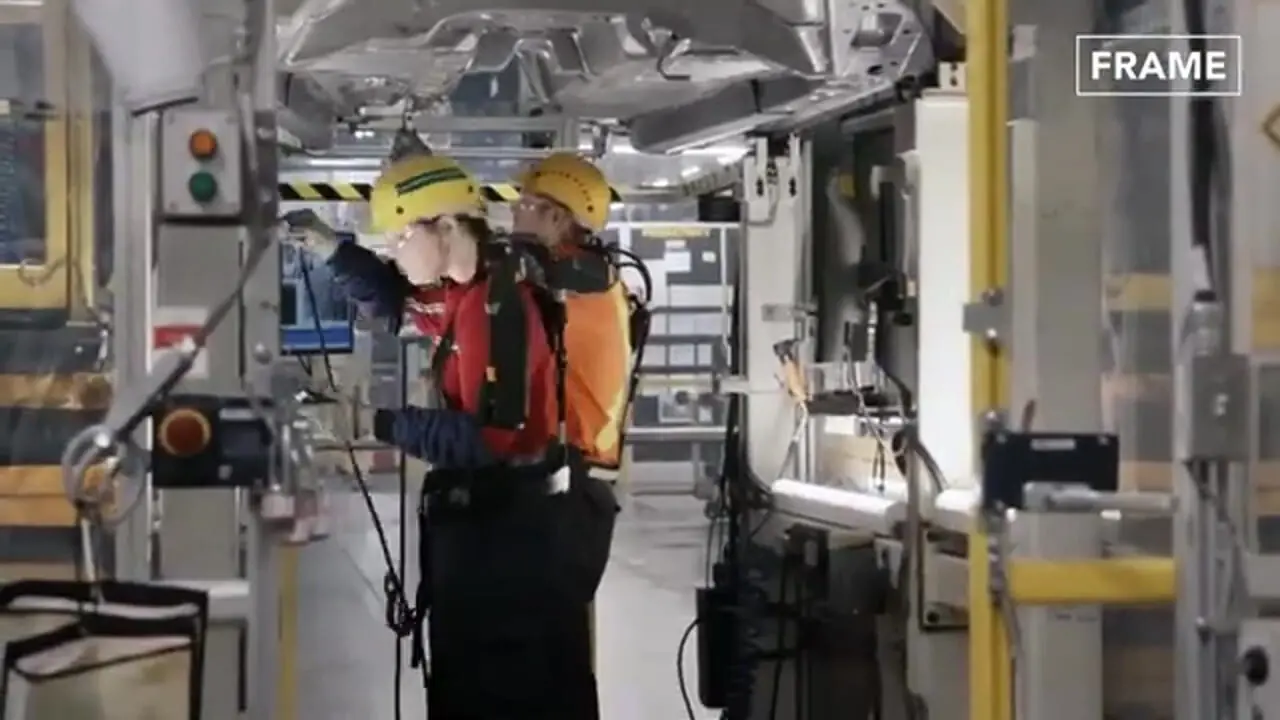 صفر تا صد طراحی و تولید تویوتا سیه‌نا در کارخانه ای مدرن در ژاپن