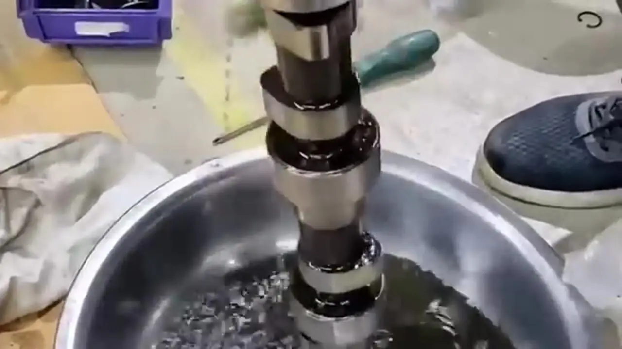 مراحل دیدنی بازسازی یک نیسان پاترول قدیمی و رهاشده