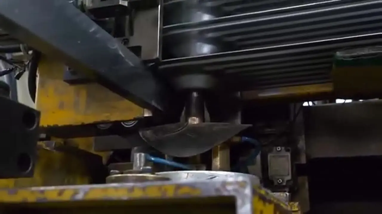 شوفاژ چگونه در کارخانه های کره جنوبی تولید می شود؟