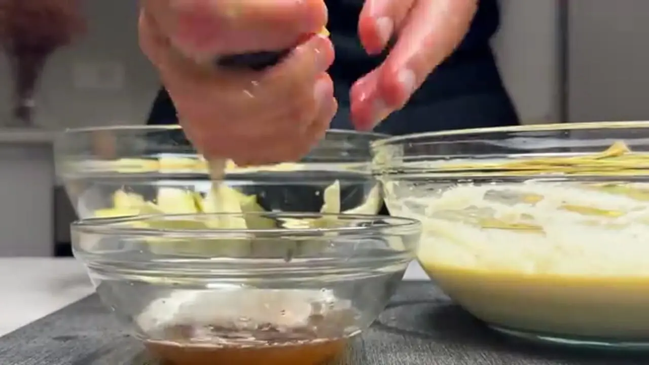 طرز تهیه پای بادمجان و تره فرنگی؛ یک غذای ایتالیایی خوشمزه