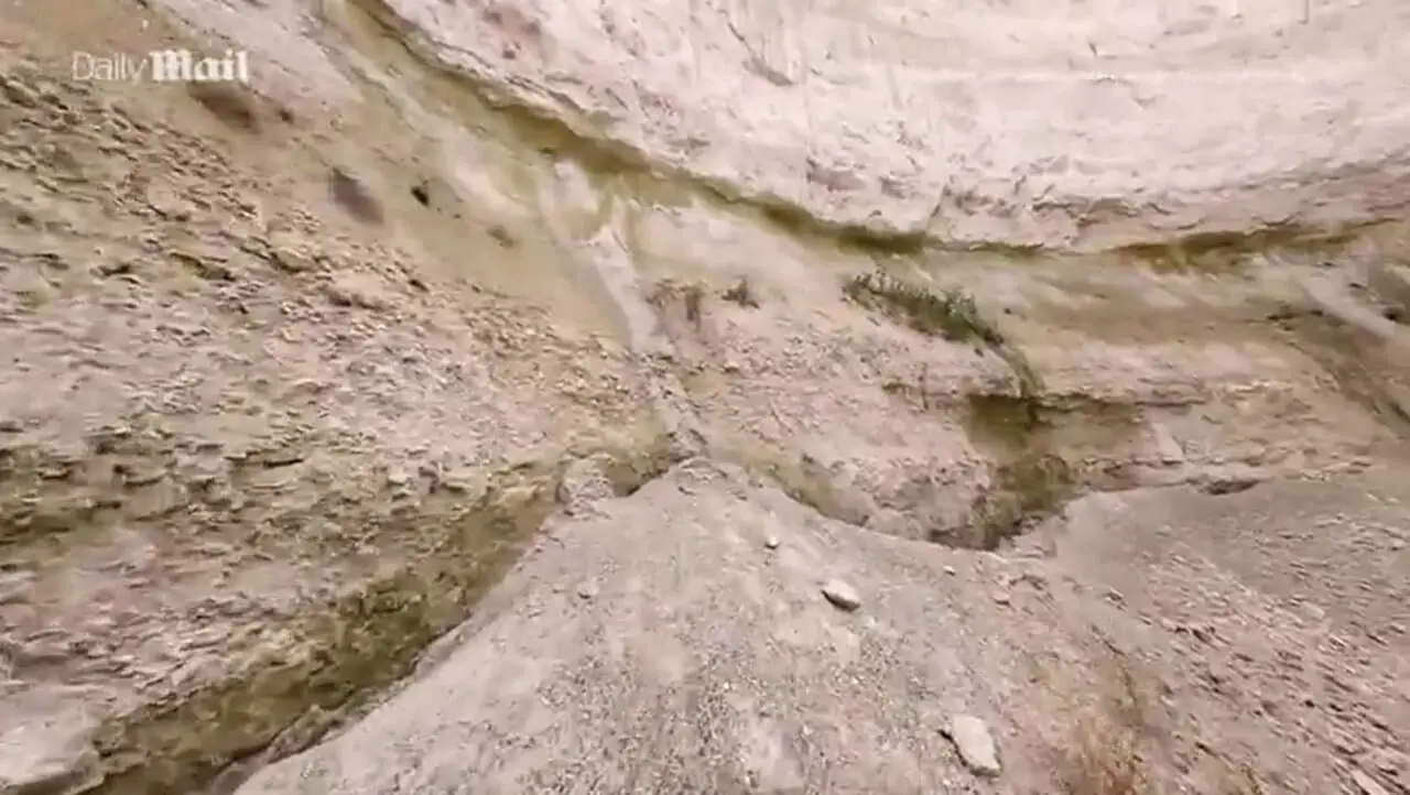 ببینید؛ بحران هولناک در ترکیه؛ نزدیک به ۷۰۰ فروچاله عظیم و شباهت با پیشگوییهای کتاب مقدس