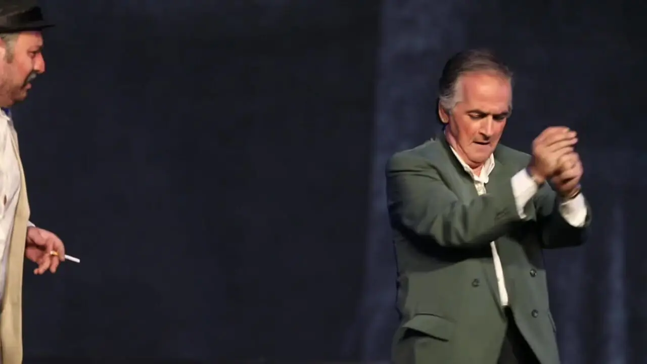 سفر در زمان؛ «سعید کنگرانی» در حال رقص در آخرین تئاترش چندماه قبل فوت؛ سال 97