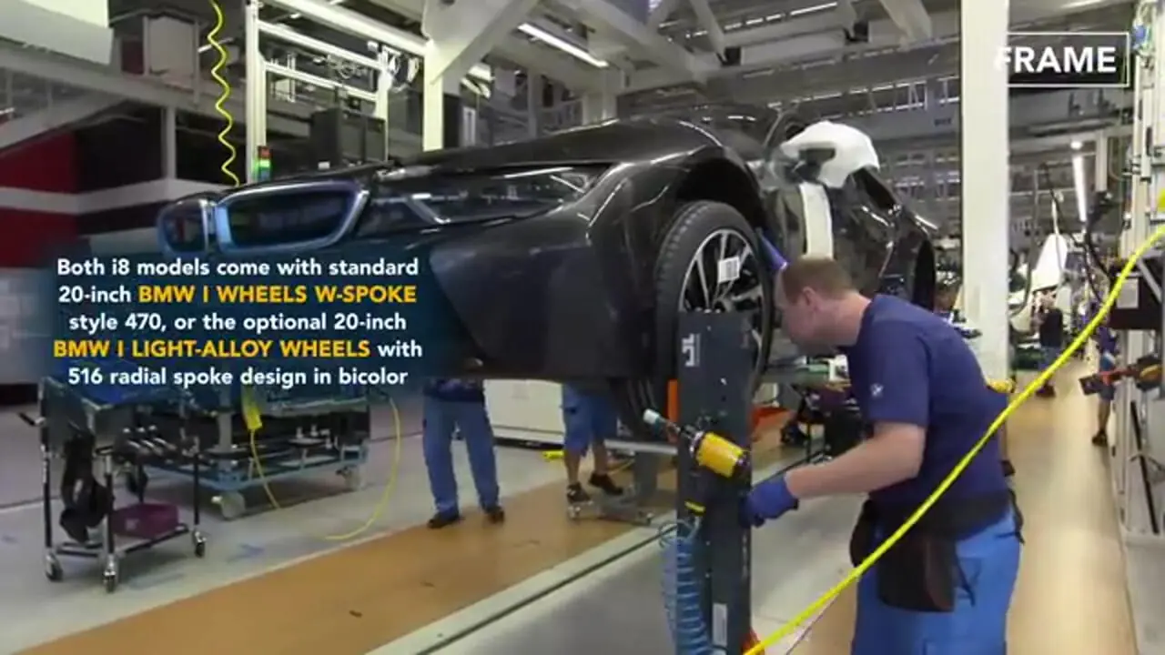 ببینید| خودروی بی ام و i8 چگونه در آلمان تولید می شود؟