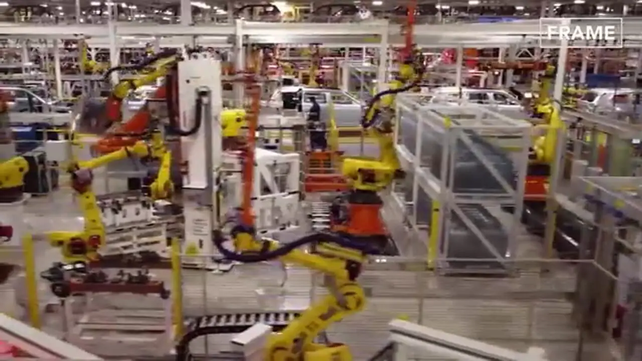 نگاهی به مراحل تولید خودروی ولوو XC90 و تست های تصادف آن