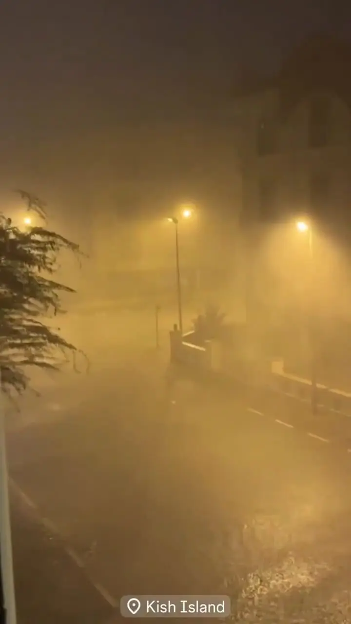 ببینید؛ تصاویر تازه از بارش شدید باران در جزیره کیش؛ بارش بیشتر از ۱۱۰ میلیمتر