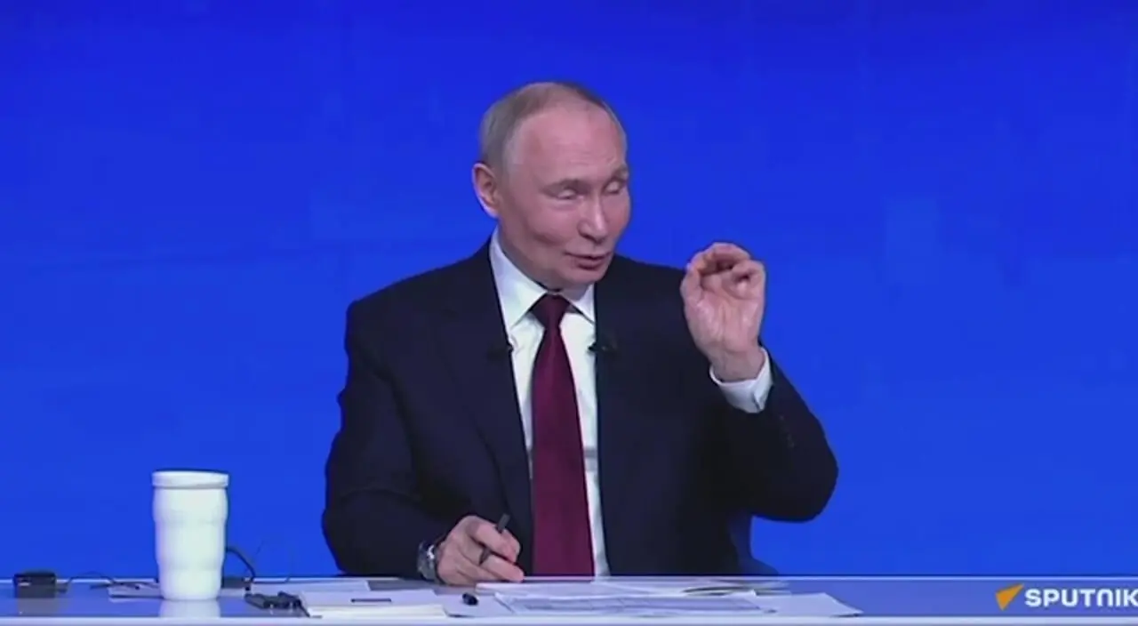 ببینید؛ استقبال پوتین از ایده نصب مجسمه عمر خیام در روسیه