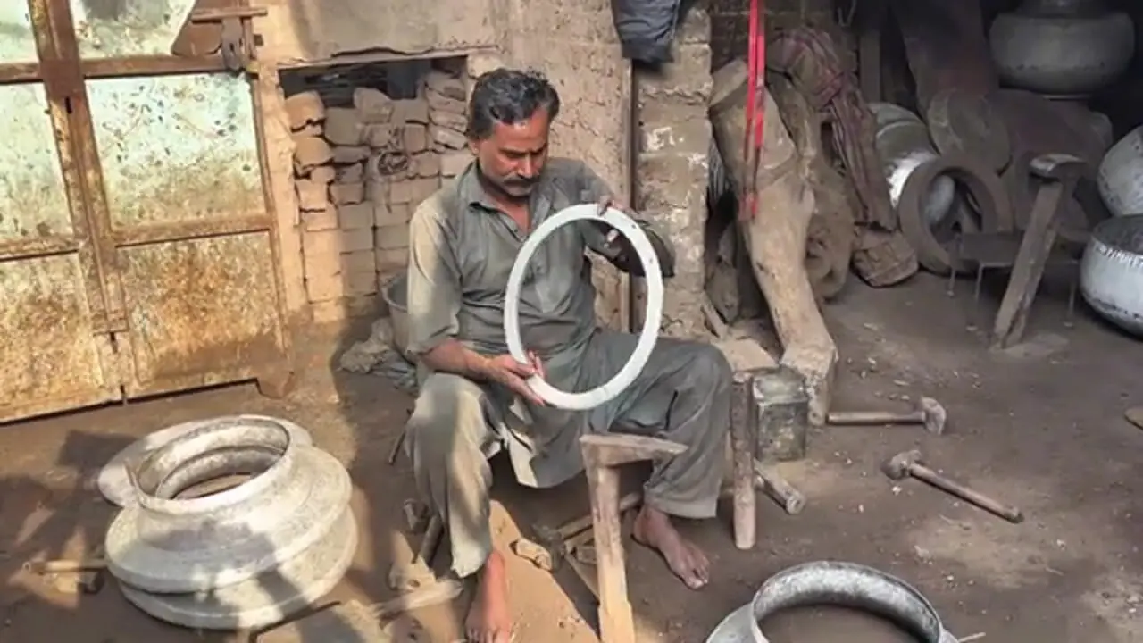 چگونه دیگ‌های بزرگ آلومینیومی در پاکستان ساخته می‌شوند؟