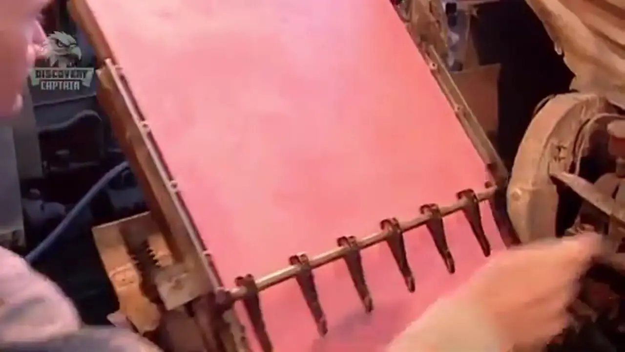 مراحل تماشایی تولید انبوه مداد، پاک کن و دفترچه یادداشت در آمریکا