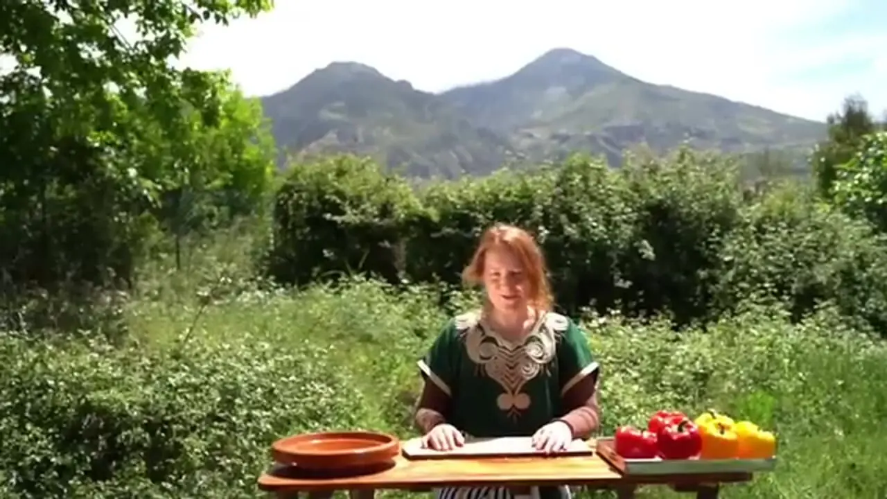 غذای روستایی در مراکش؛ چیدن گل های بابونه وحشی و کباب کردن ران بره در تنور