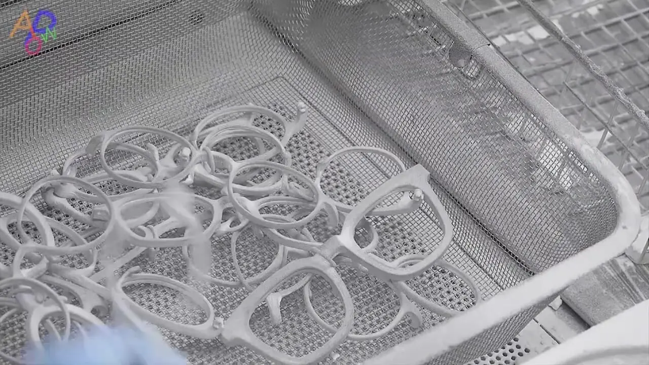 فرآیند دیدنی تولید انبوه عینک با چاپگر سه بعدی در کره