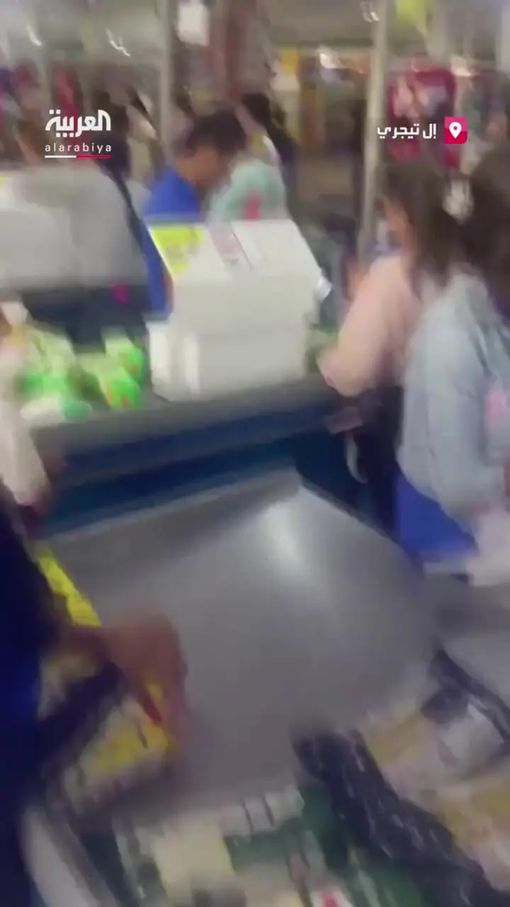 ونزوئلایی‌ها به سوپرمارکت‌ها هجوم بردند