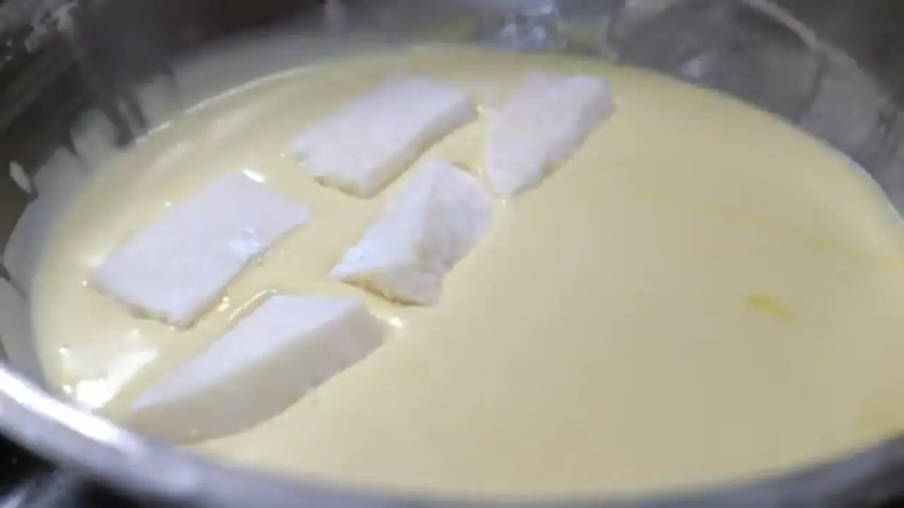 غذای خیابانی در آمریکا؛ میگوی سرخ شده با شیر و کلم بروکلی در نیویورک