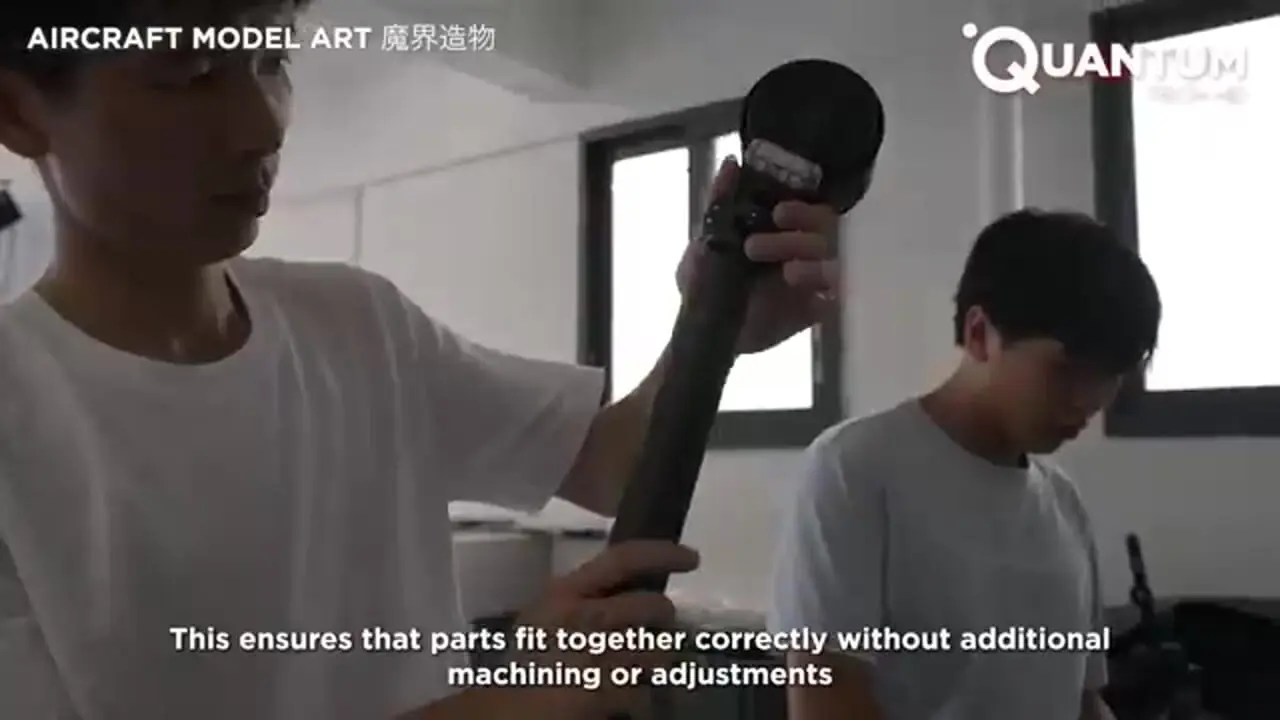 مراحل ساخت یک قایق پرنده شگفت انگیز توسط دو مخترع چینی