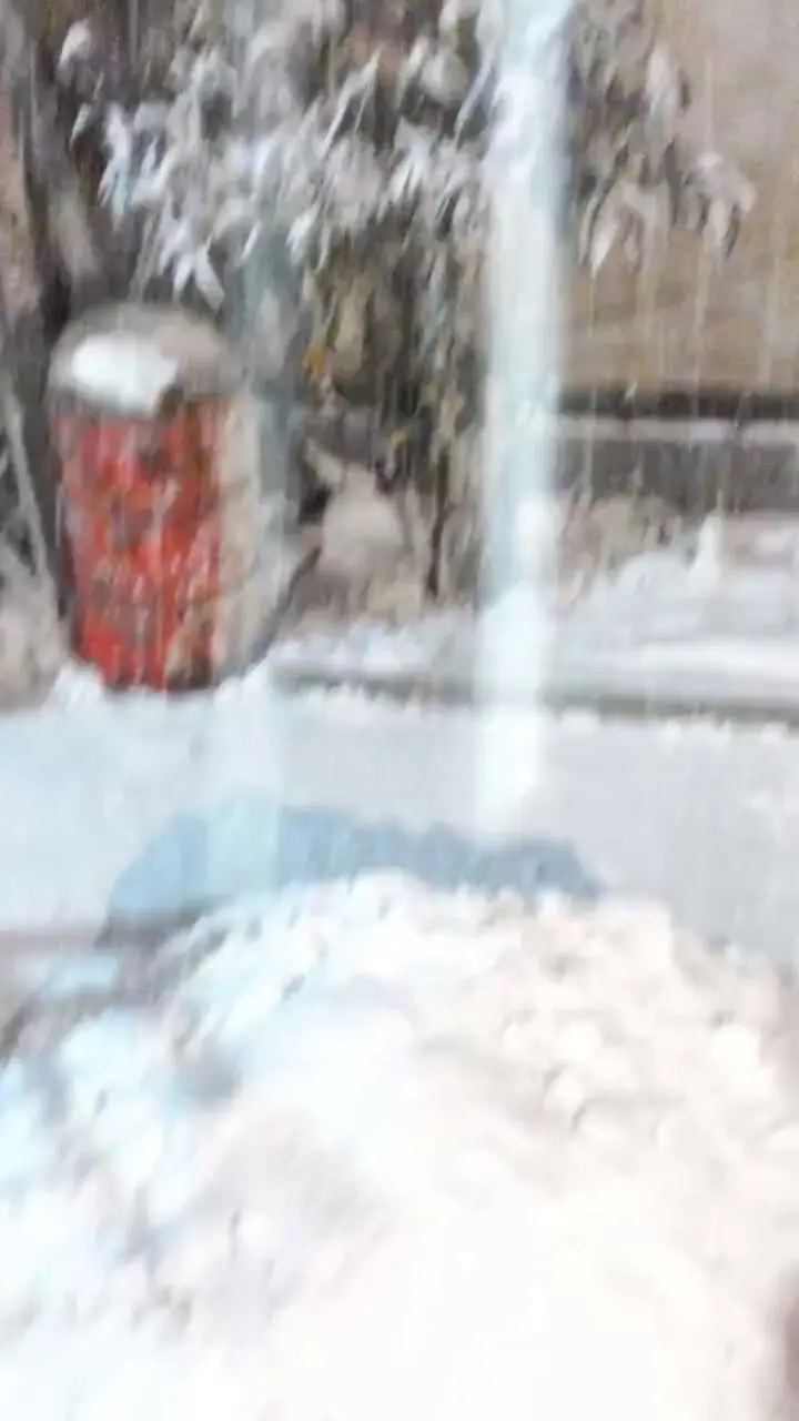 ببینید| تصاویری از بارش شدید برف در مراغه