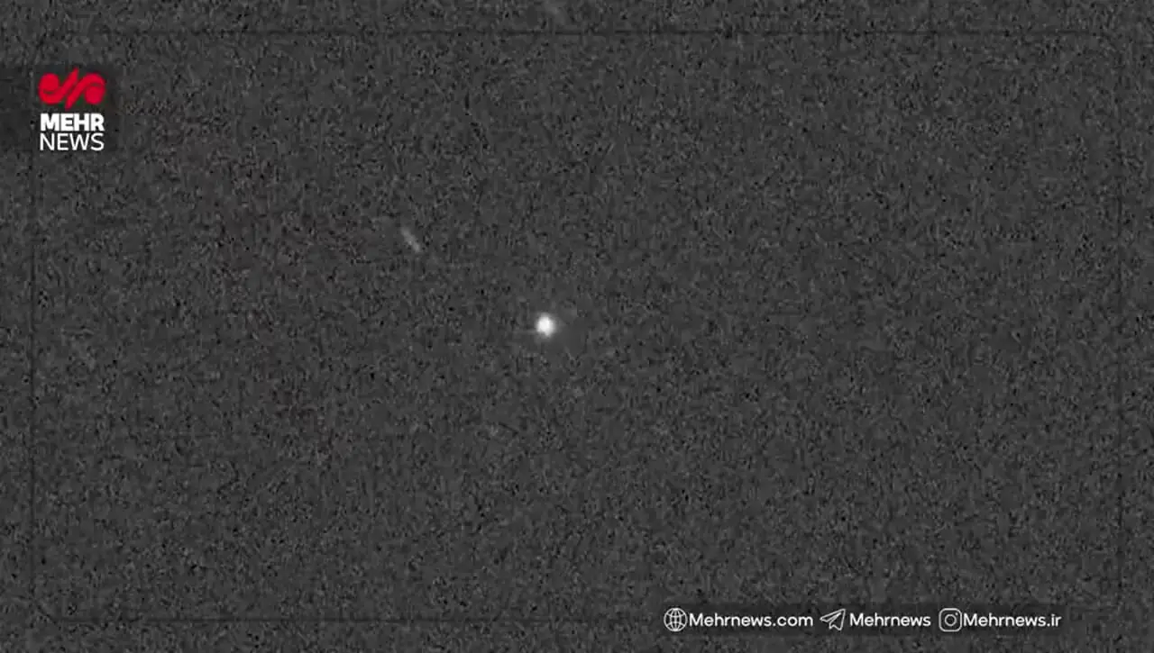 ماهواره روسی بالای زمین از هم پاشید