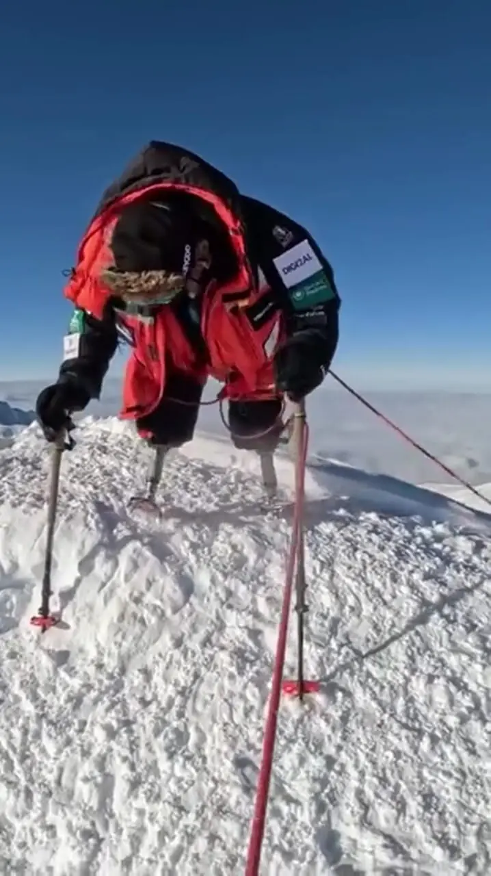 صعود بدون پا به بلندترین قله هر هفت قاره